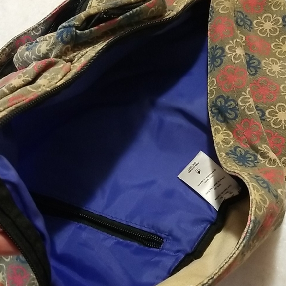 SOLD!!! KAVU Flower Sling Backpack - Picture 2 of 4